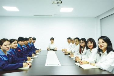 Ningbo Yolanda Spray Co., Ltd. dây chuyền sản xuất của nhà sản xuất