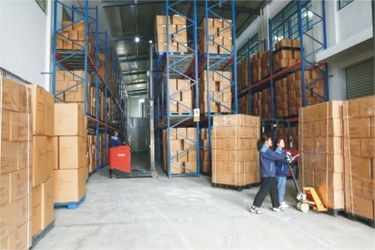 Ningbo Yolanda Spray Co., Ltd. dây chuyền sản xuất của nhà sản xuất